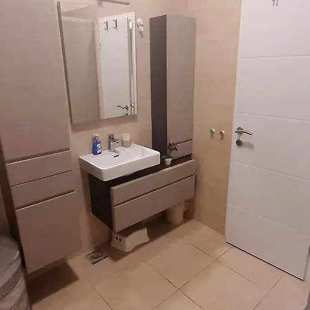 Rajski Dvor 1 Apartmán *