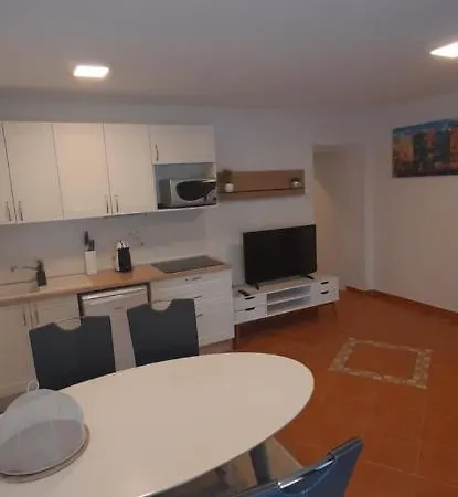 דירה Rajski Dvor 1 בול