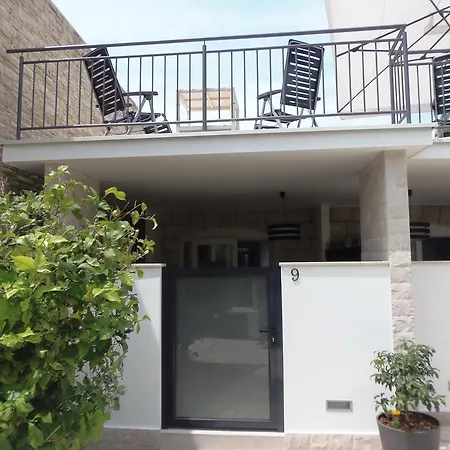 Rajski Dvor 1 דירה בול