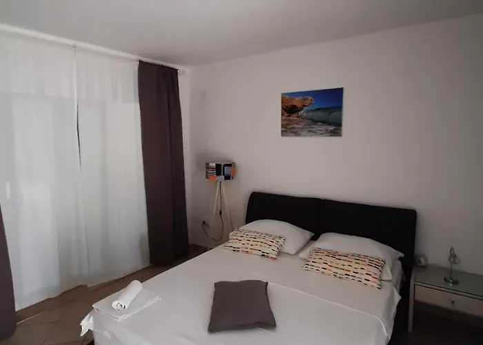 Rajski Dvor 1 Apartman Bol