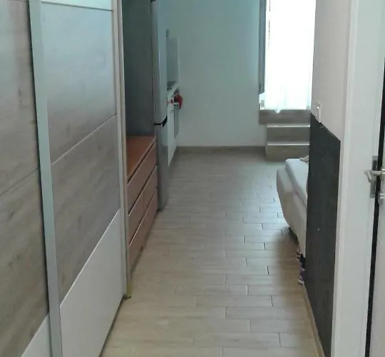 Rajski Dvor 1 Apartman *